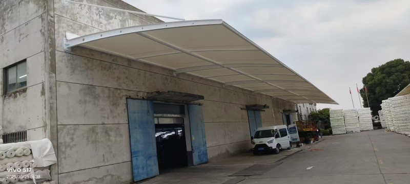 如何选择扬中市遮阳篷公司？膜结构车棚行业现状与优质公司推荐-1